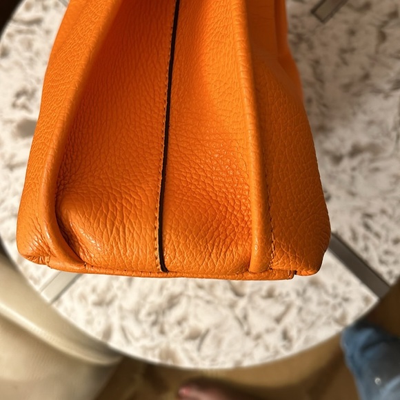 Pebble Grain Shoulder Satchel - Picture 9 of 11